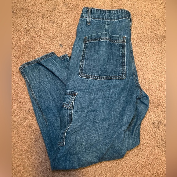 Women’s Boyfriend Fit Blue Jeans with Cargo Pockets Size 8R - Picture 1 of 6